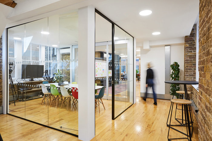 上海黃浦辦公室裝修設(shè)計(jì)-1080平游戲公司辦公室-第5張圖片-上海古都建筑設(shè)計(jì)集團(tuán) 上海黃浦辦公室裝修設(shè)計(jì)-1080平游戲公司辦公室-第5張圖片-上海古都建筑設(shè)計(jì)集團(tuán)