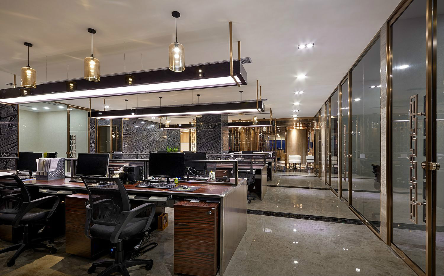 大氣奢華風格辦公室裝修設(shè)計-第4張圖片-上海古都建筑設(shè)計集團