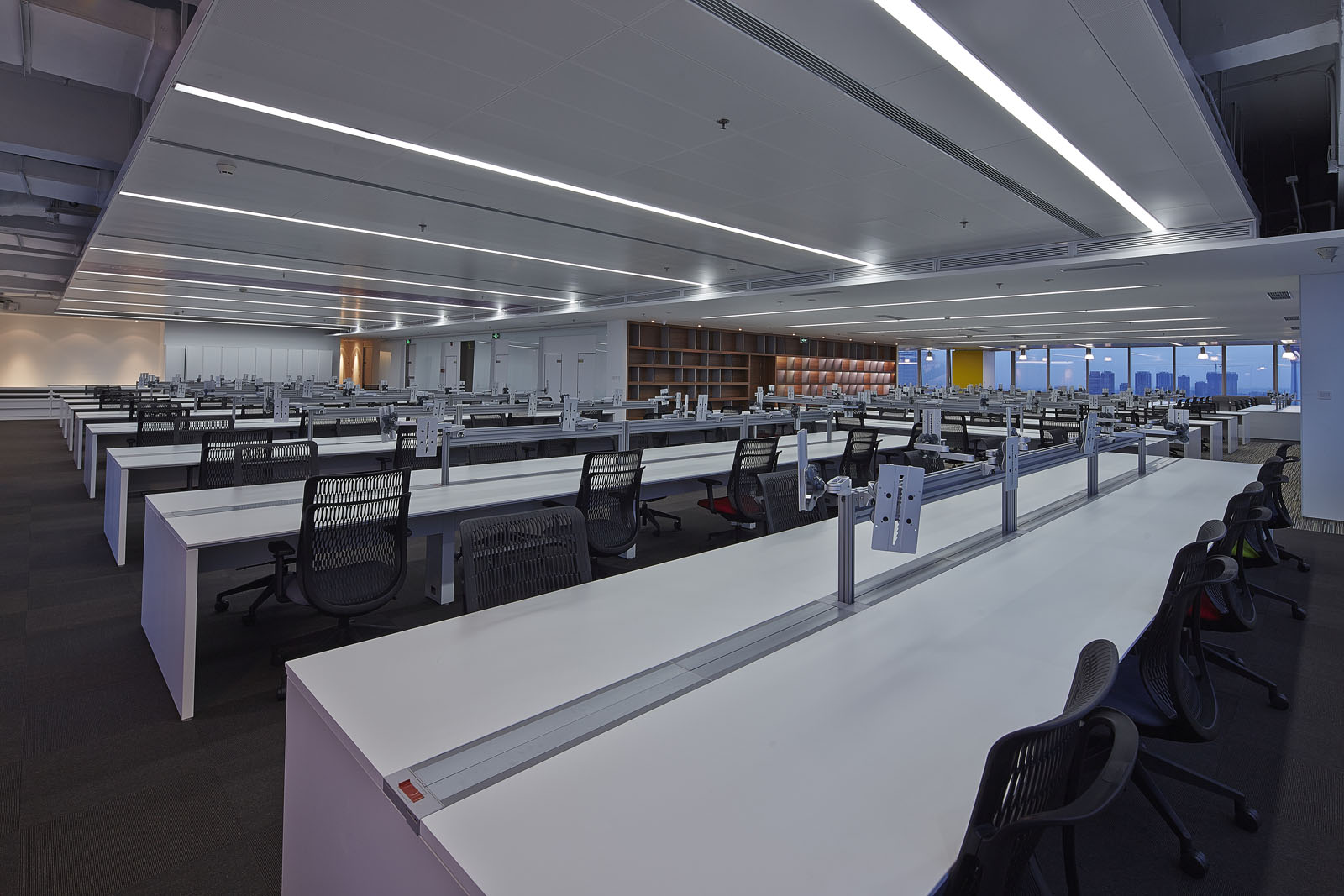 現(xiàn)代科技風(fēng)辦公室裝修設(shè)計(jì)效果圖-第4張圖片-上海古都建筑設(shè)計(jì)集團(tuán) 現(xiàn)代科技風(fēng)辦公室裝修設(shè)計(jì)效果圖-第4張圖片-上海古都建筑設(shè)計(jì)集團(tuán)