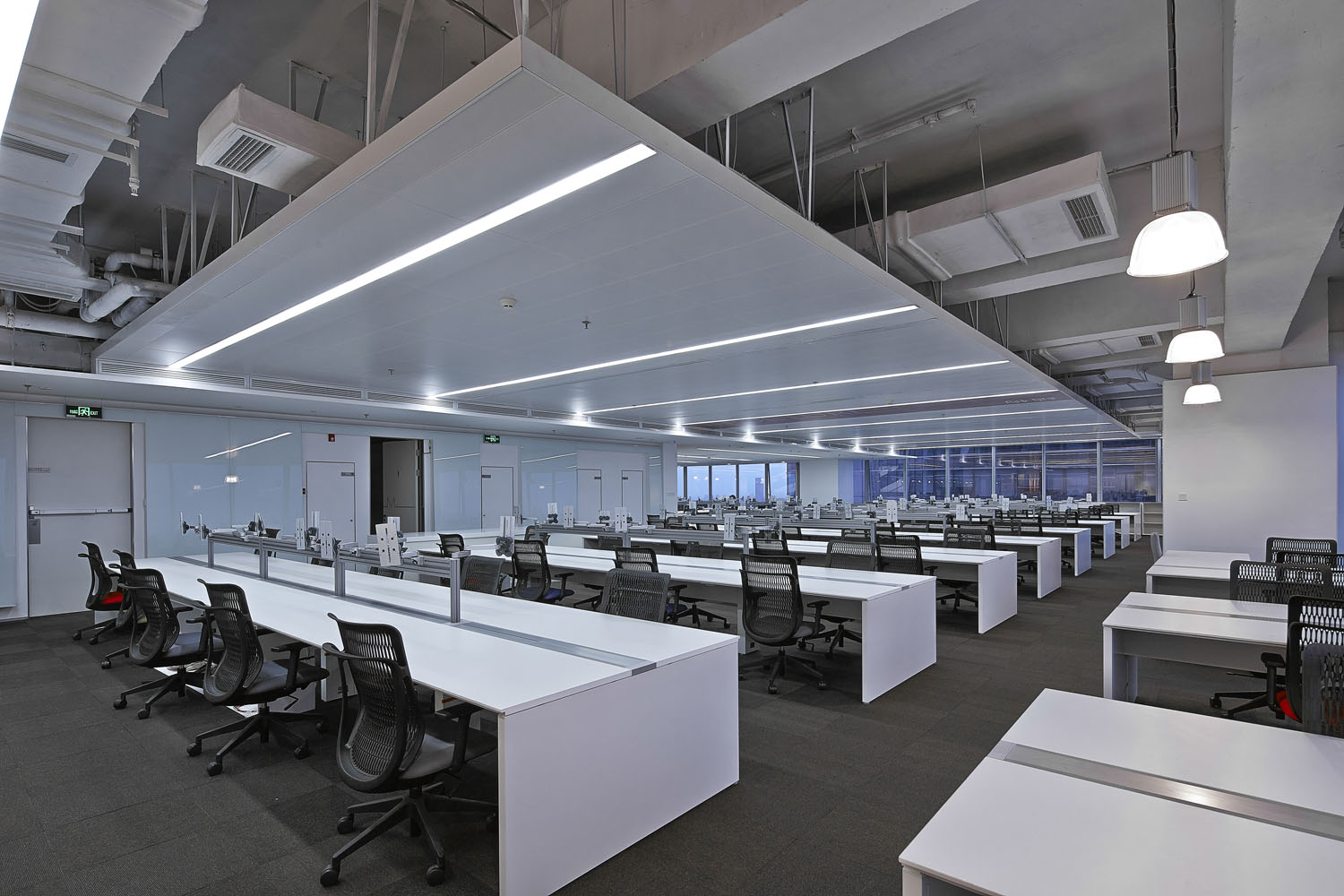 現(xiàn)代科技風(fēng)辦公室裝修設(shè)計(jì)效果圖-第9張圖片-上海古都建筑設(shè)計(jì)集團(tuán) 現(xiàn)代科技風(fēng)辦公室裝修設(shè)計(jì)效果圖-第9張圖片-上海古都建筑設(shè)計(jì)集團(tuán)