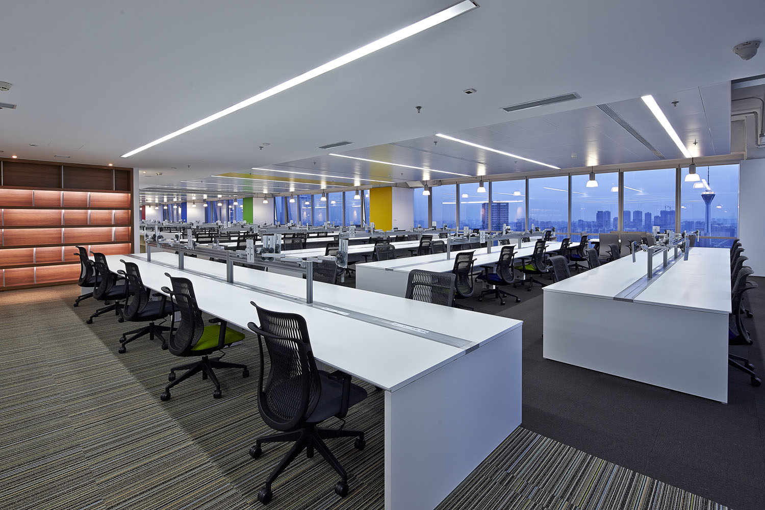 現(xiàn)代科技風(fēng)辦公室裝修設(shè)計(jì)效果圖-第11張圖片-上海古都建筑設(shè)計(jì)集團(tuán) 現(xiàn)代科技風(fēng)辦公室裝修設(shè)計(jì)效果圖-第11張圖片-上海古都建筑設(shè)計(jì)集團(tuán)