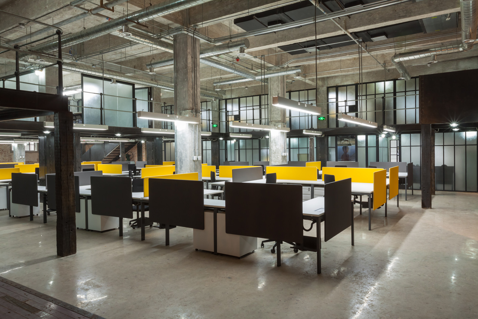 青浦區(qū)工業(yè)風(fēng)開闊辦公室裝修設(shè)計(jì)-第2張圖片-上海古都建筑設(shè)計(jì)集團(tuán) 青浦區(qū)工業(yè)風(fēng)開闊辦公室裝修設(shè)計(jì)-第2張圖片-上海古都建筑設(shè)計(jì)集團(tuán)