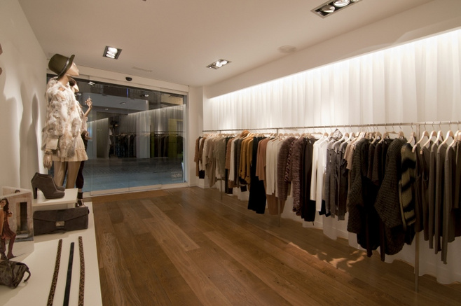 復(fù)古服裝店裝修設(shè)計效果圖-第5張圖片-上海古都建筑設(shè)計集團