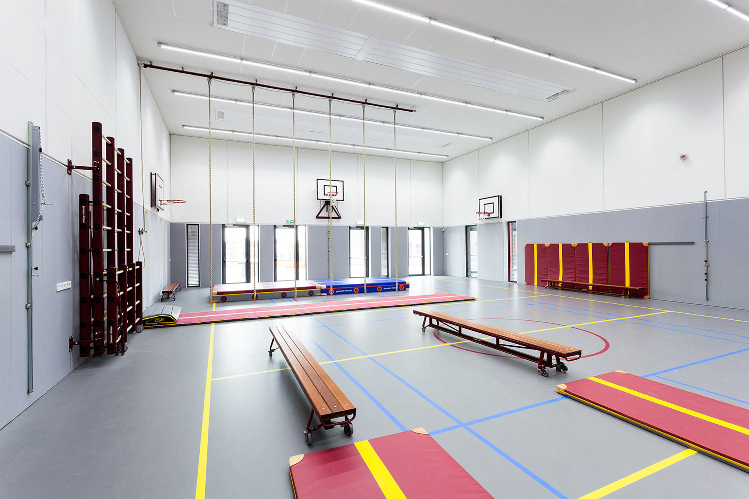 現(xiàn)代健身體育館裝修設(shè)計-第2張圖片-上海古都建筑設(shè)計集團 現(xiàn)代健身體育館裝修設(shè)計-第2張圖片-上海古都建筑設(shè)計集團