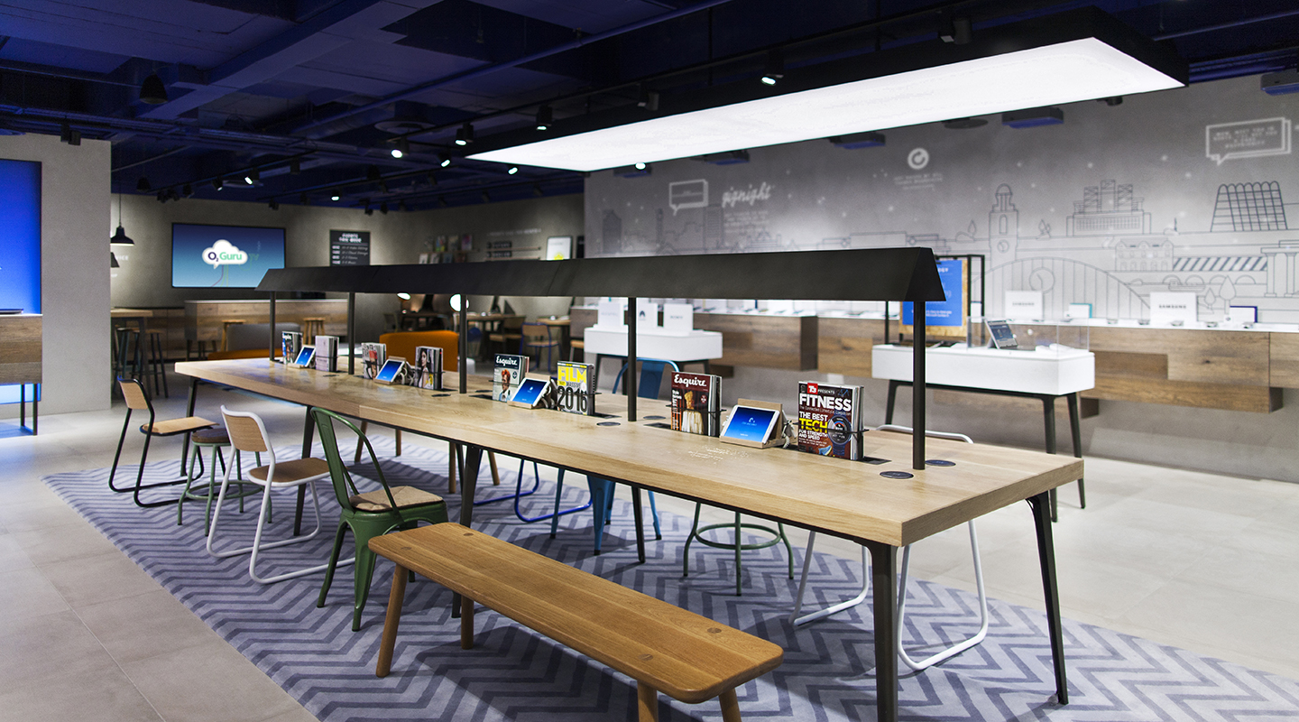 工業(yè)風格手機店裝修設計-第4張圖片-上海古都建筑設計集團