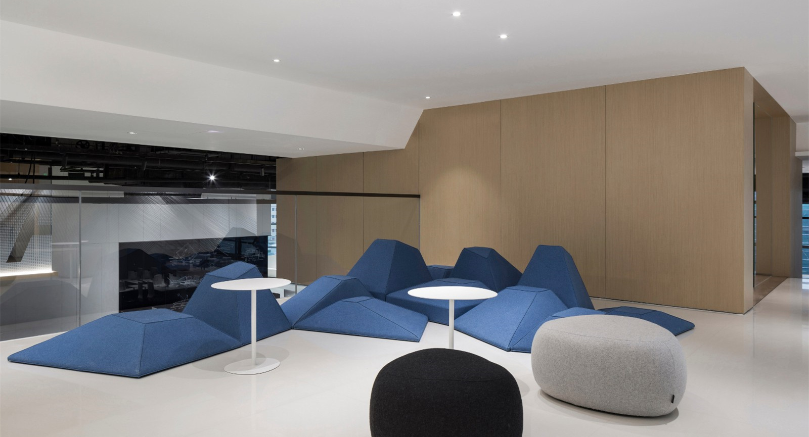 創(chuàng)意文化公司辦公室裝修設(shè)計-第2張圖片-上海古都建筑設(shè)計集團(tuán) 創(chuàng)意文化公司辦公室裝修設(shè)計-第2張圖片-上海古都建筑設(shè)計集團(tuán)